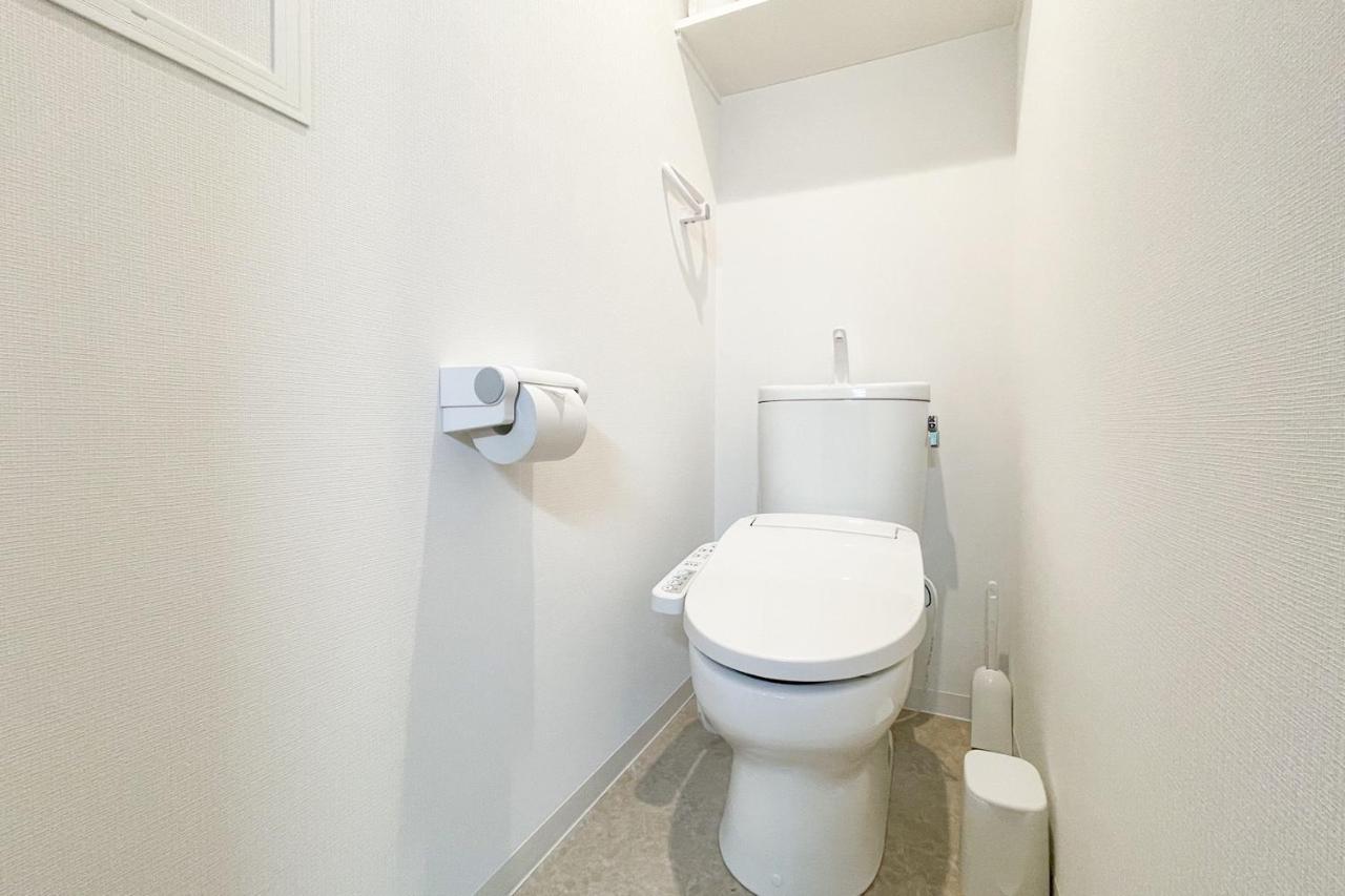 Grandia Shinsaibashi Apartment Osaka Bagian luar foto