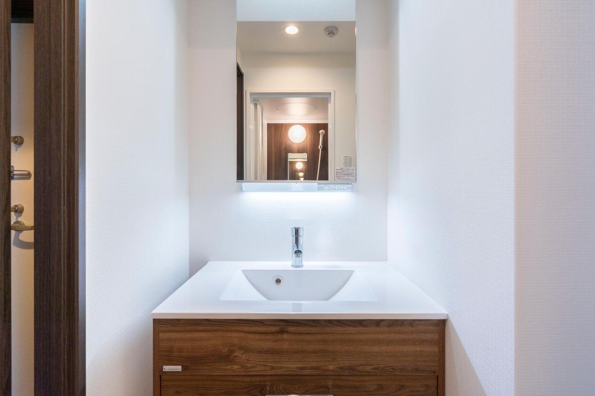Grandia Shinsaibashi Apartment Osaka Bagian luar foto